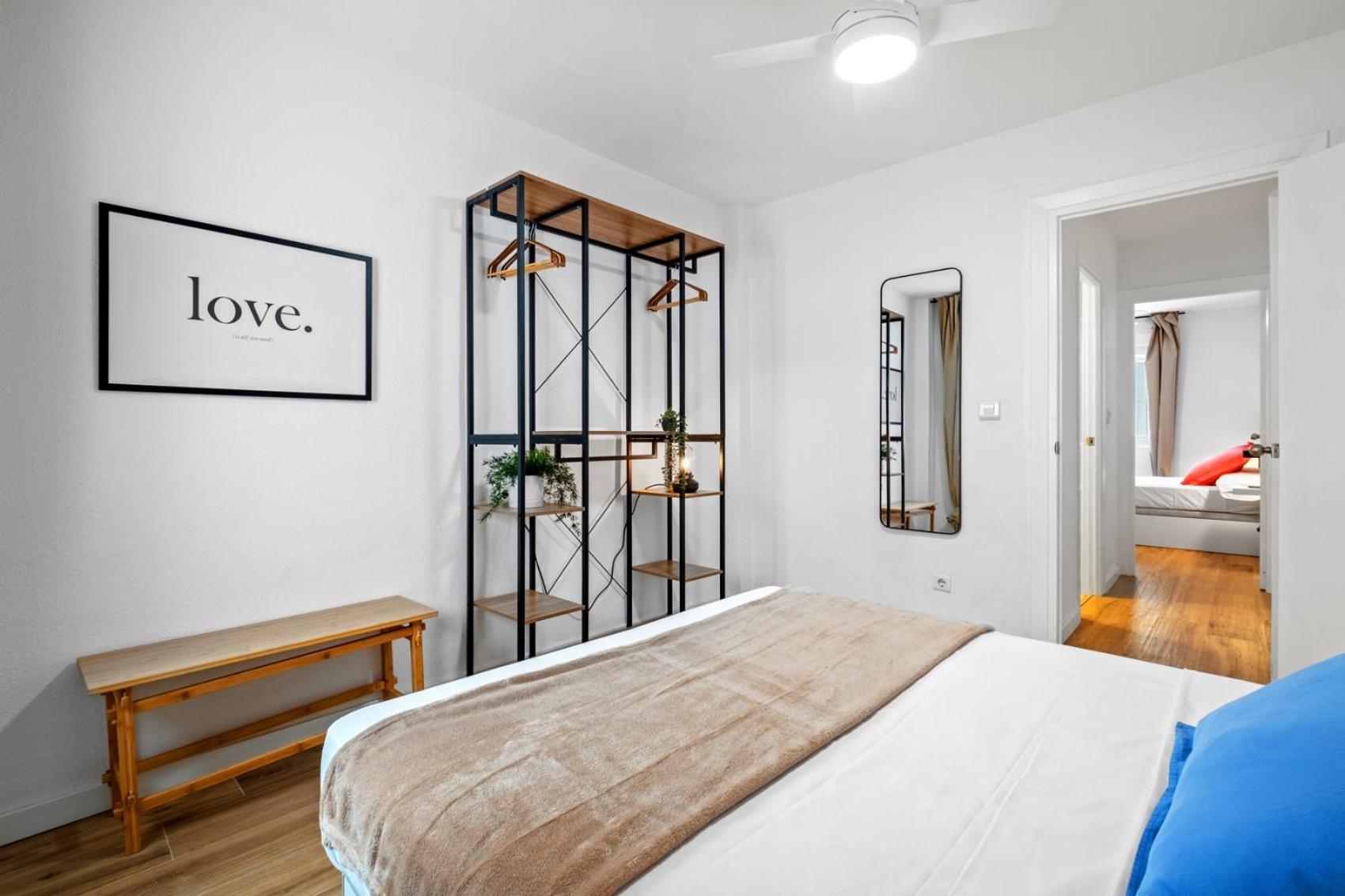 3 Dormitorios, 2 Banos Y Balcon Apartamento Málaga
